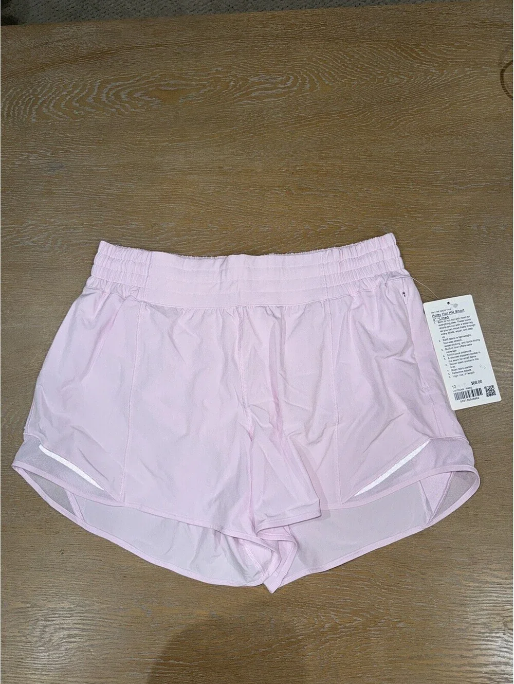 Lululemon Hotty Hot High-Rise Lined Short 4